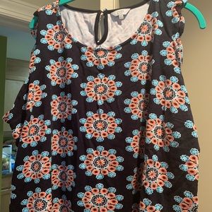 Crown and ivy sleeveless top worn once in XXL